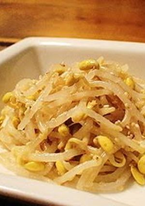 A picture of Bean Sprouts Namul.
