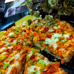 A picture of Hot and sour pizza.