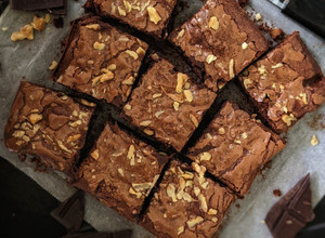 A picture of Chocolate Walnut Fudge Brownies.