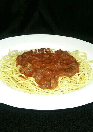 A picture of Mushroom & tomato sauce.
