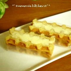 A picture of Fluffy and Crisp Waffle Custard Sandwich.