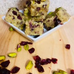 A picture of Cranberry pistachio bites.