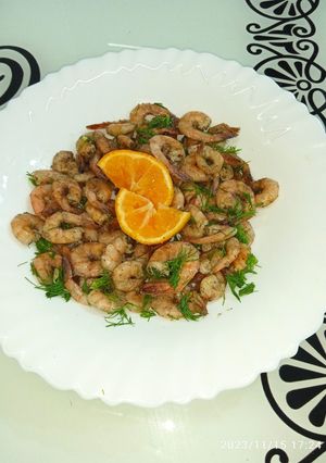Une photo de Crevettes poêlées à la mandarine 🍊🍊🍊