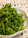 Chrysanthemum Leaf Salad