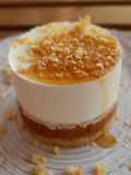 Panna cotta con dulce de membrillo y base tierra de masa choux