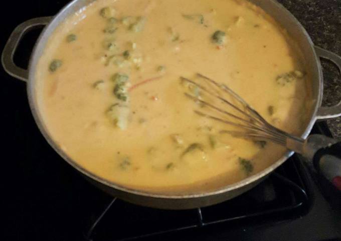 Simple Way to Make Homemade Broccoli cheddar soup