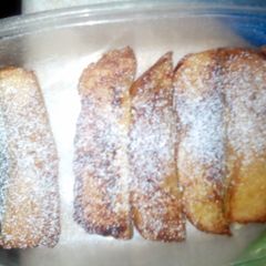 A picture of French toast sticks.