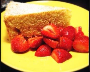 Ultimate Making Recipe RicottaOrange Pound Cake with Prosecco Strawberries by Giada de Laurentiis Delicious Steady