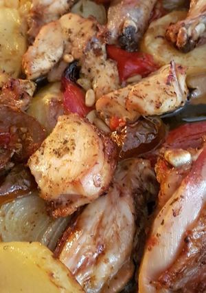 Una foto de Asado de pollo y verduras