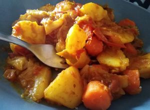 Foto principal de Repollo en salsa de tomate y curry