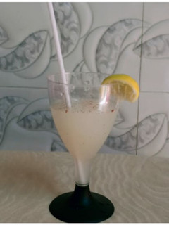 A picture of Easy Lemonade.