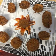 A picture of Potato with egg fry.