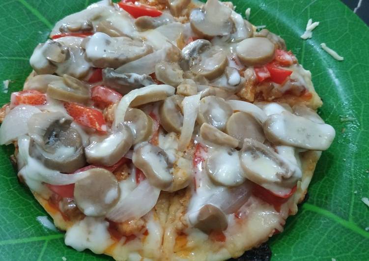 Resep Pizza saos Chicken Bolognaise Anti Gagal