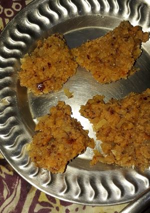A picture of Coconut burfi.