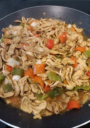 Una foto de Nopollo de Sojalita con almendras estilo chino