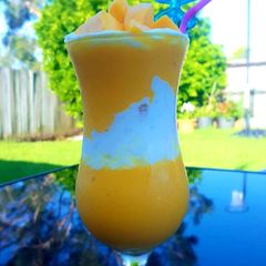 Manggo smoothie with Whippedcream A picture of Manggo smoothie with Whippedcream.