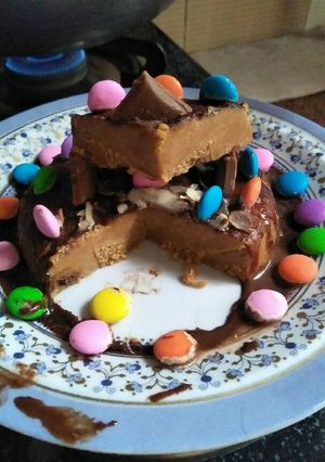 A picture of Biscuit cake.