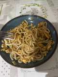 Fideos udon con huevo y salsa de soja