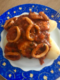 Una foto de Mis Calamares en Salsa con langostinos