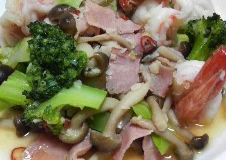 Recipe of Any-night-of-the-week Broccoli and Shrimp Garlic Stir-fry