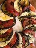 Insalata caprese cu vinete