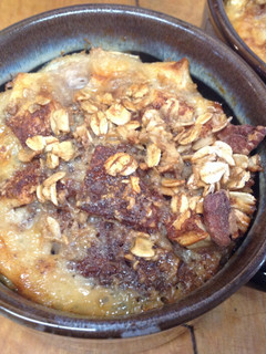A picture of Baked Apples and Oatmeal.