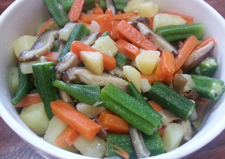 Recipe of Quick Potatoes, Mushrooms & Mix Veggies