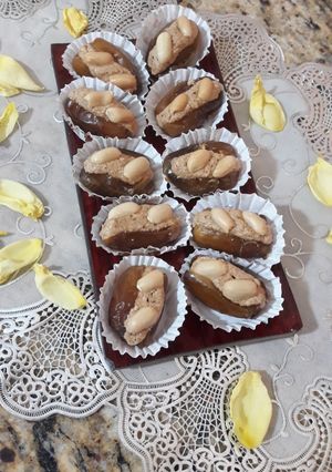 صورة لوصفة تمر محشو روعه 😋😋😋