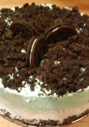 A picture of Frozen Grasshopper Torte.