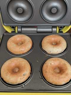 A picture of Vadai without oil.