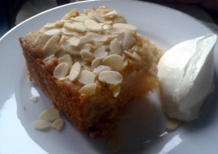 Easiest Way to Prepare Ultimate Pear, Almond and Semolina Cake