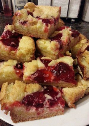A picture of Strawberry Cheesecake Bars.