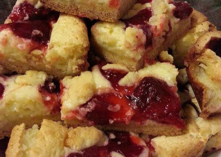 Recipe of Award-winning Strawberry Cheesecake Bars