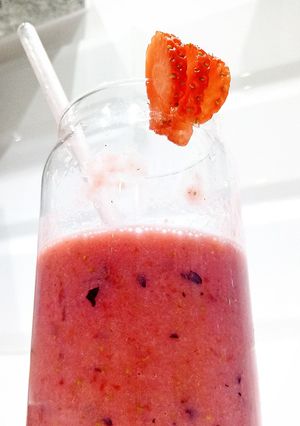 Zdjęcie przepisu Truskawkowe smoothie🍓.
