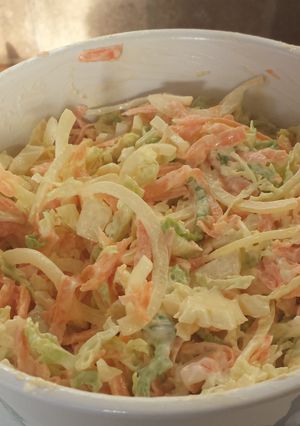A picture of Easy coleslaw.