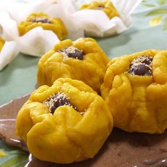 A picture of Kabocha Squash Manju.