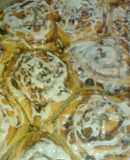 Roles de canela con nueces y pasas