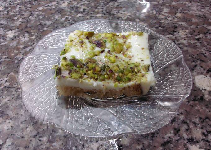 Recipe of Super Quick Homemade Toast &amp; Creamy Pistachio dessert