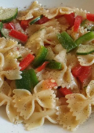 A picture of Italian Pasta Salad.