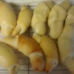 A picture of TL'S Butter Crescents.