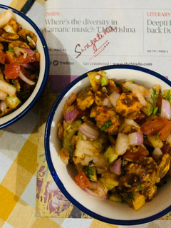 A picture of Chana jor chat (flattened chickpeas).