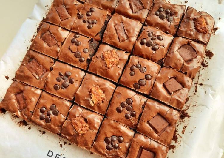 Anti Ribet, Buat Brownies Shiny Crust Bahan Sederhana