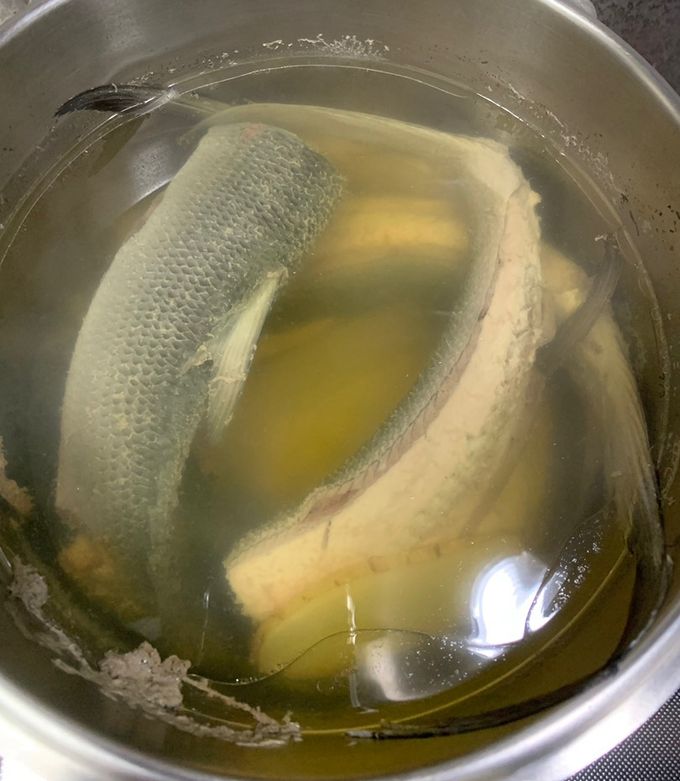 壓力鍋-虱目魚高湯 的食譜成品照片
