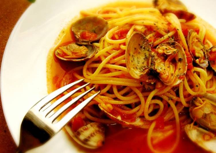 Spaghetti alle Vongole in Rosso