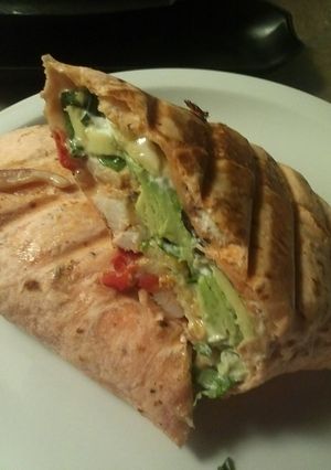 A picture of Grilled Sweet Thai Chili Chicken Wraps.