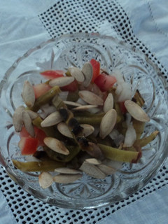 Una foto de Nopales asados con pepitas bien a lo ranchero Mexicano