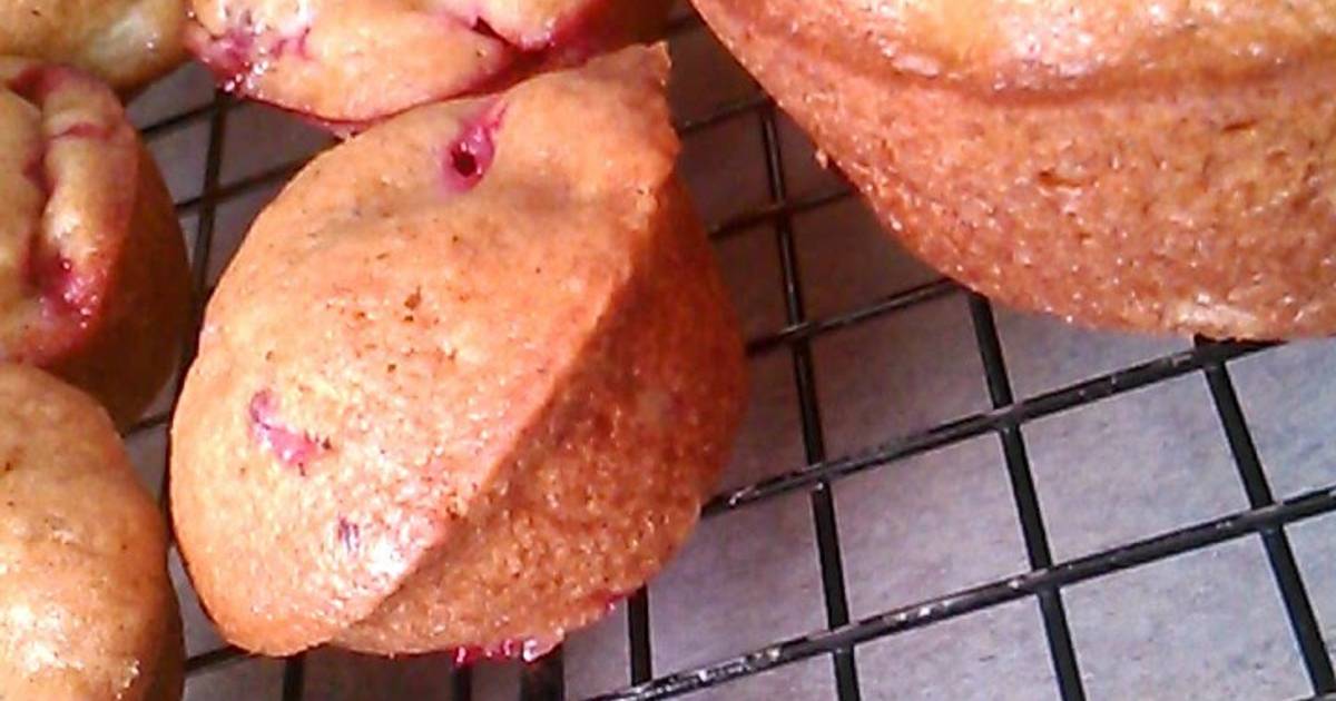 Strawberry Banana Mini Muffins Recipe By Shasha Hamel Cookpad