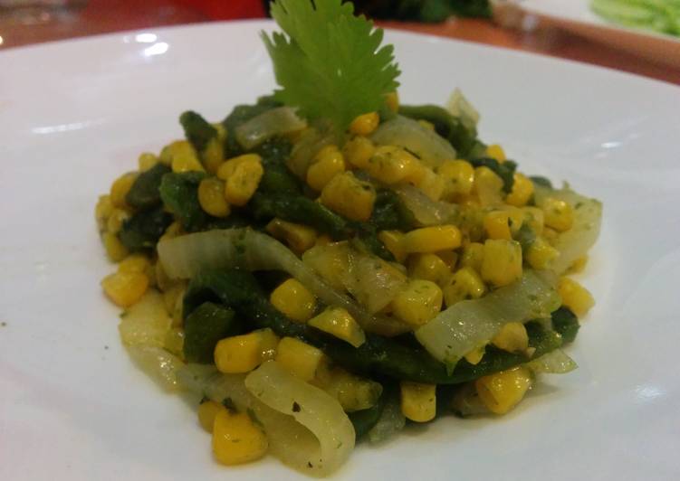Corn and rajas (pepper strips)