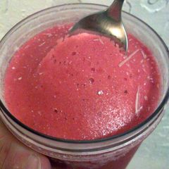 A picture of easy super yum sorbet/frozen snack.