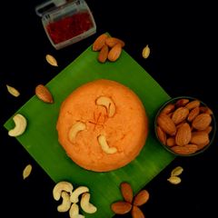 A picture of Rava kesari.